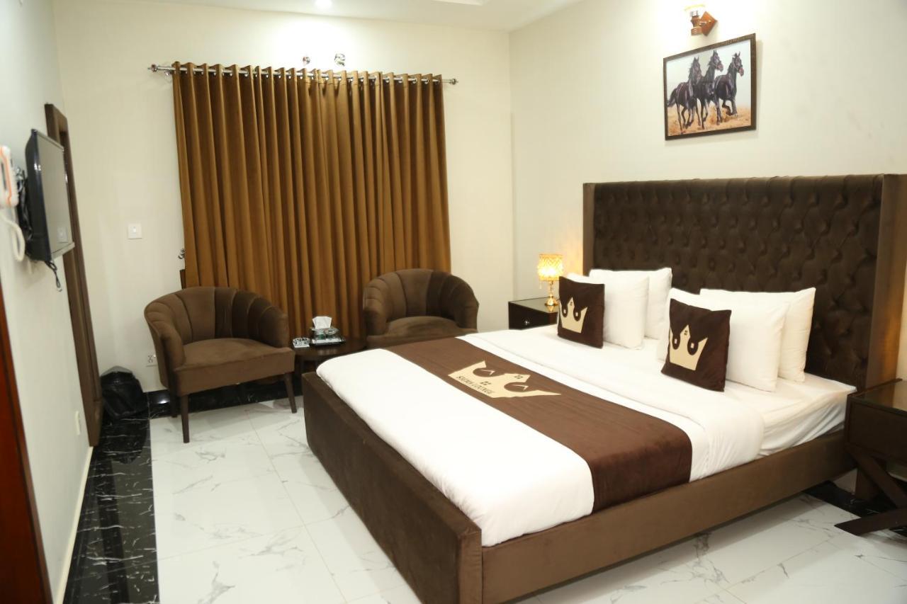 Bed and Breakfast Grand Royal Islamabad Esterno foto
