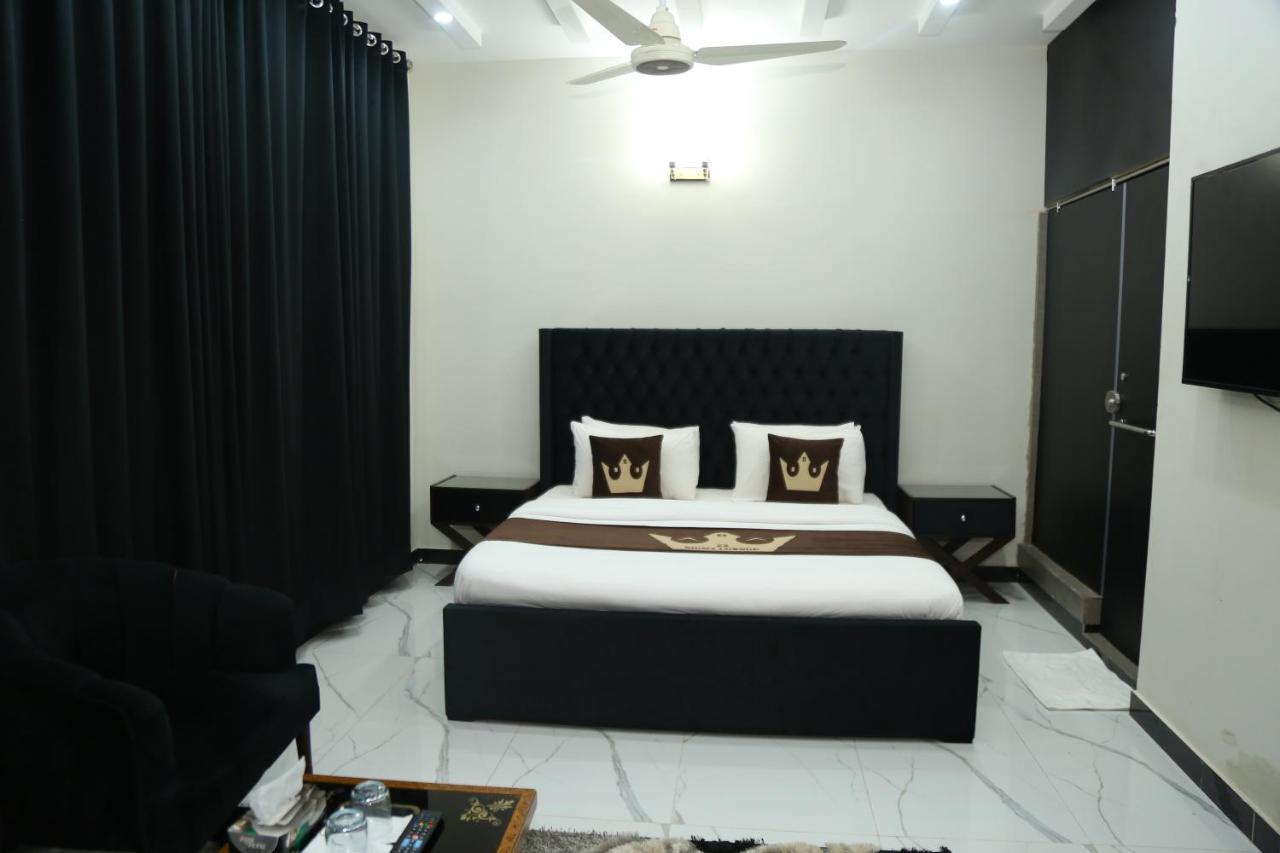Bed and Breakfast Grand Royal Islamabad Esterno foto