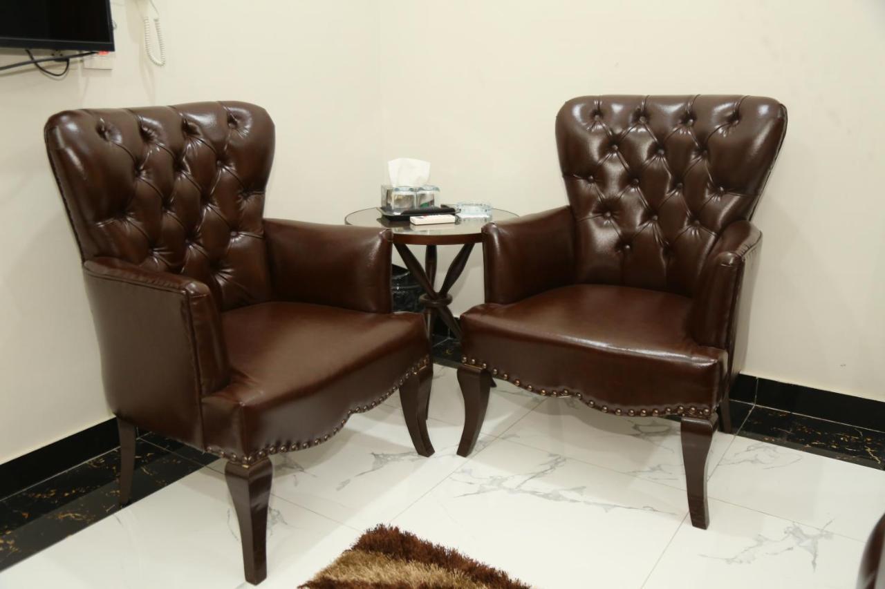 Bed and Breakfast Grand Royal Islamabad Esterno foto
