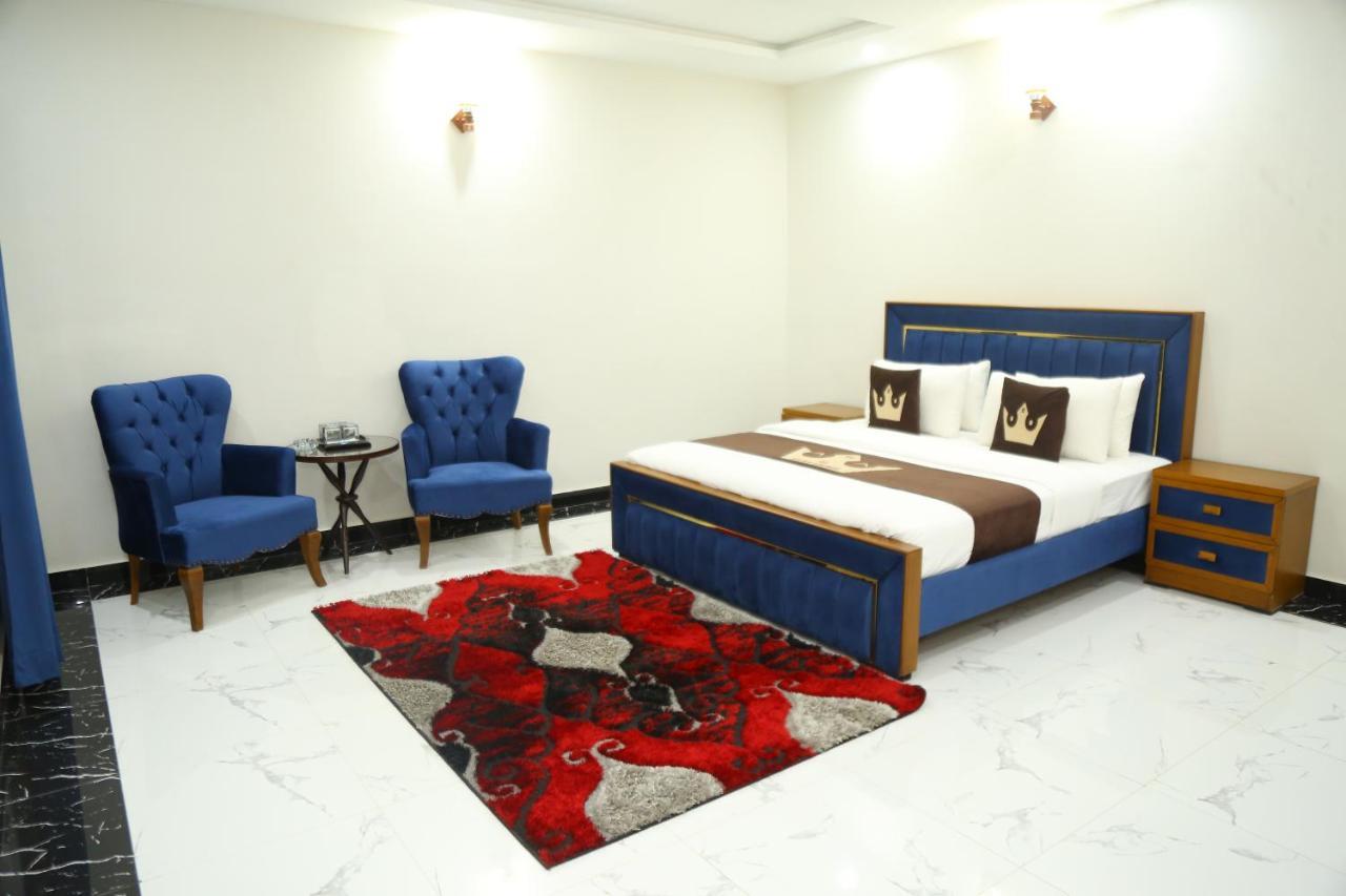 Bed and Breakfast Grand Royal Islamabad Esterno foto