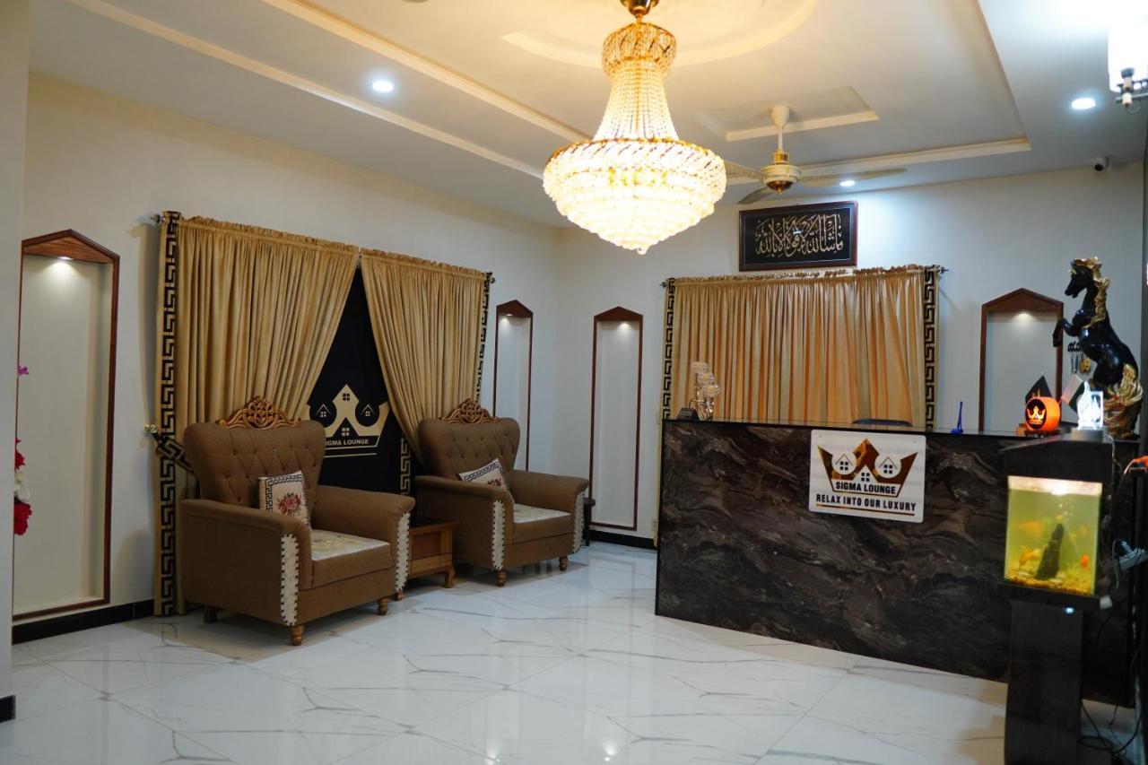 Bed and Breakfast Grand Royal Islamabad Esterno foto