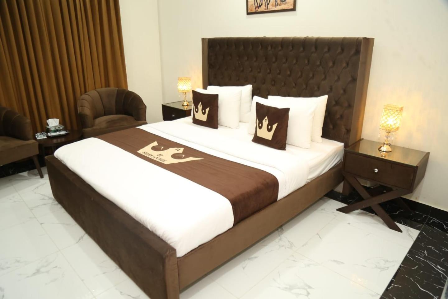 Bed and Breakfast Grand Royal Islamabad Esterno foto